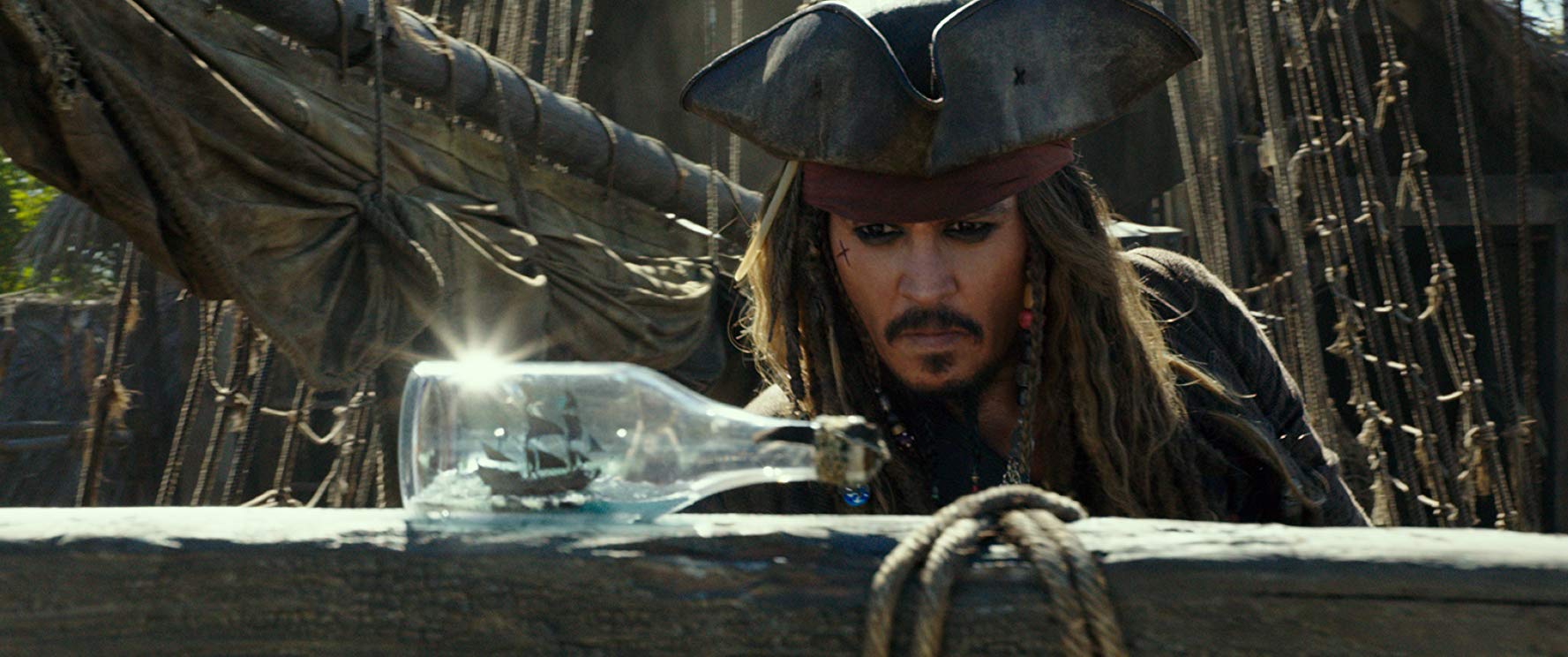조니 뎁 Johnny Depp / 캐리비안의 해적: 죽은 자는 말이 없다 Pirates of the Carribian: Dead Men Tell No Tales