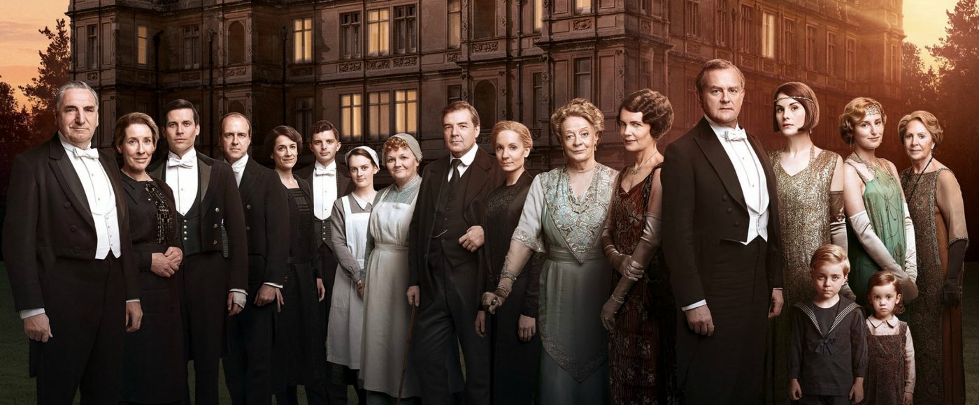 http://tailorcontents.com/wp-content/uploads/2019/12/downton-abbey-curtain-1400x580.jpg